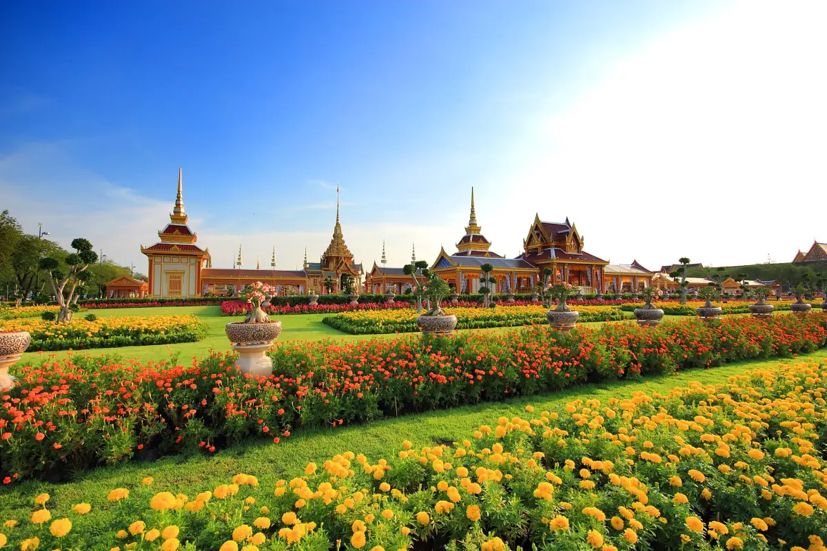 Sanam Luang in front of the Grand Palace