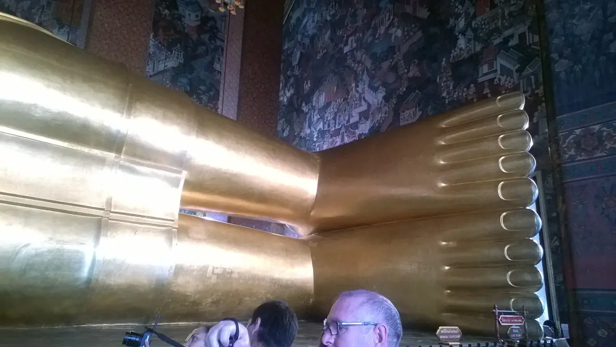 The hall of the Reclining Buddha